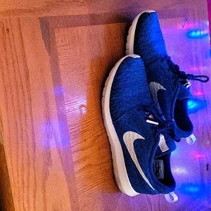 Nike Team USA blue athletic shoe